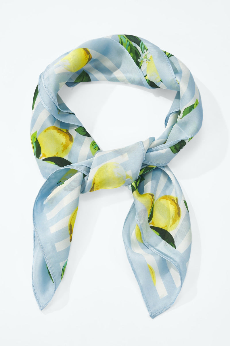 Foulard CARRE bleu ciel motifs citron