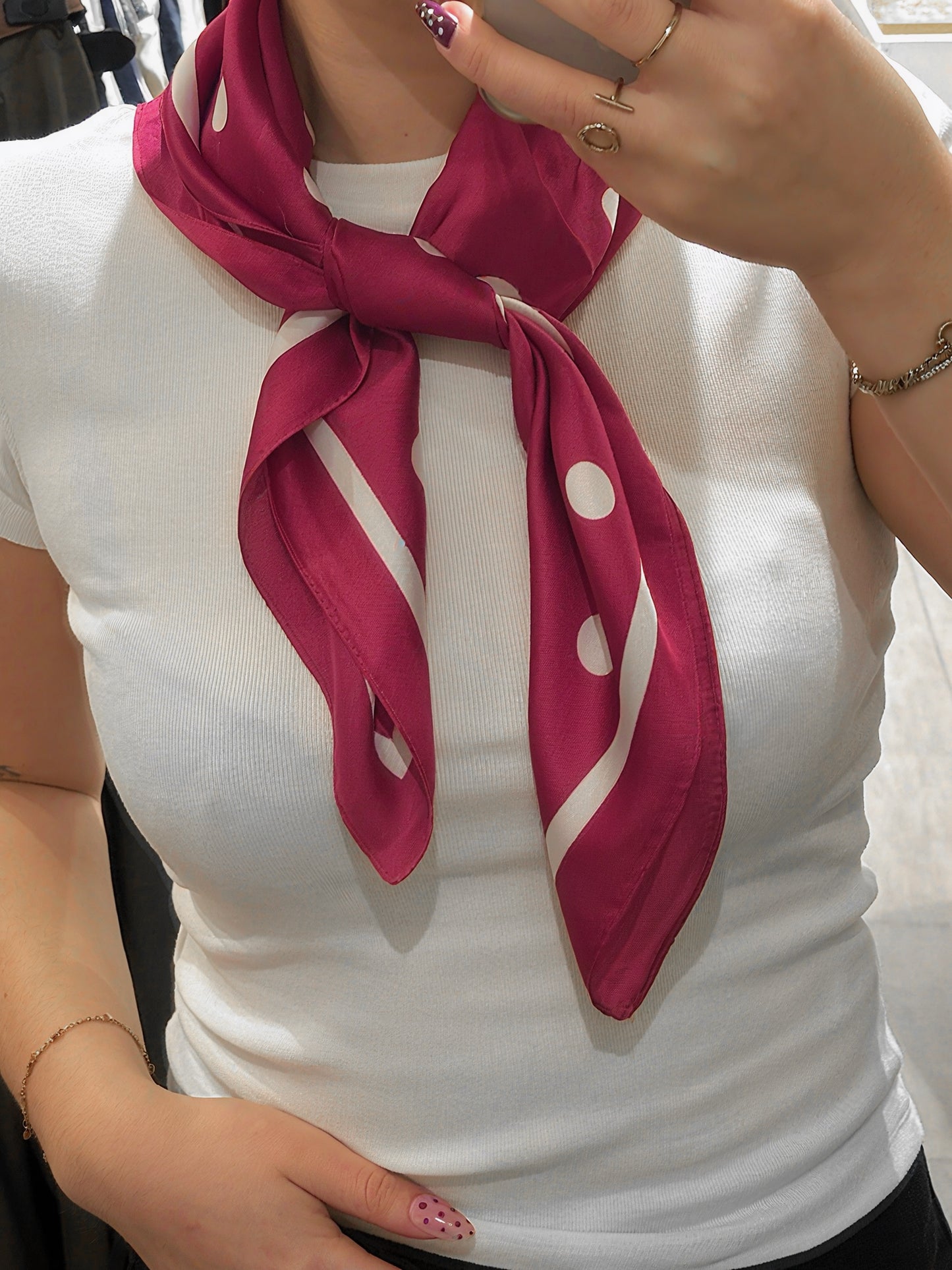 Foulard CARRE à pois