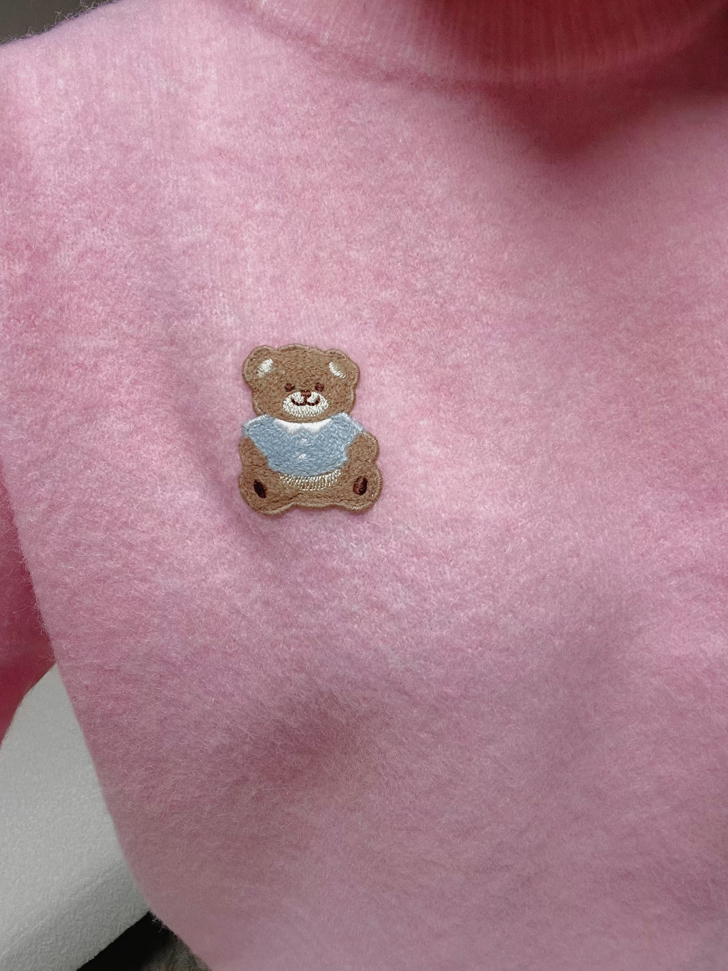 Pull BEAR rose