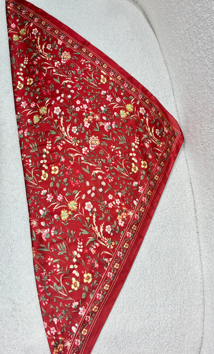 Foulard CARRE motifs liberty rouge