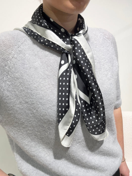 Foulard CARRE noir à pois