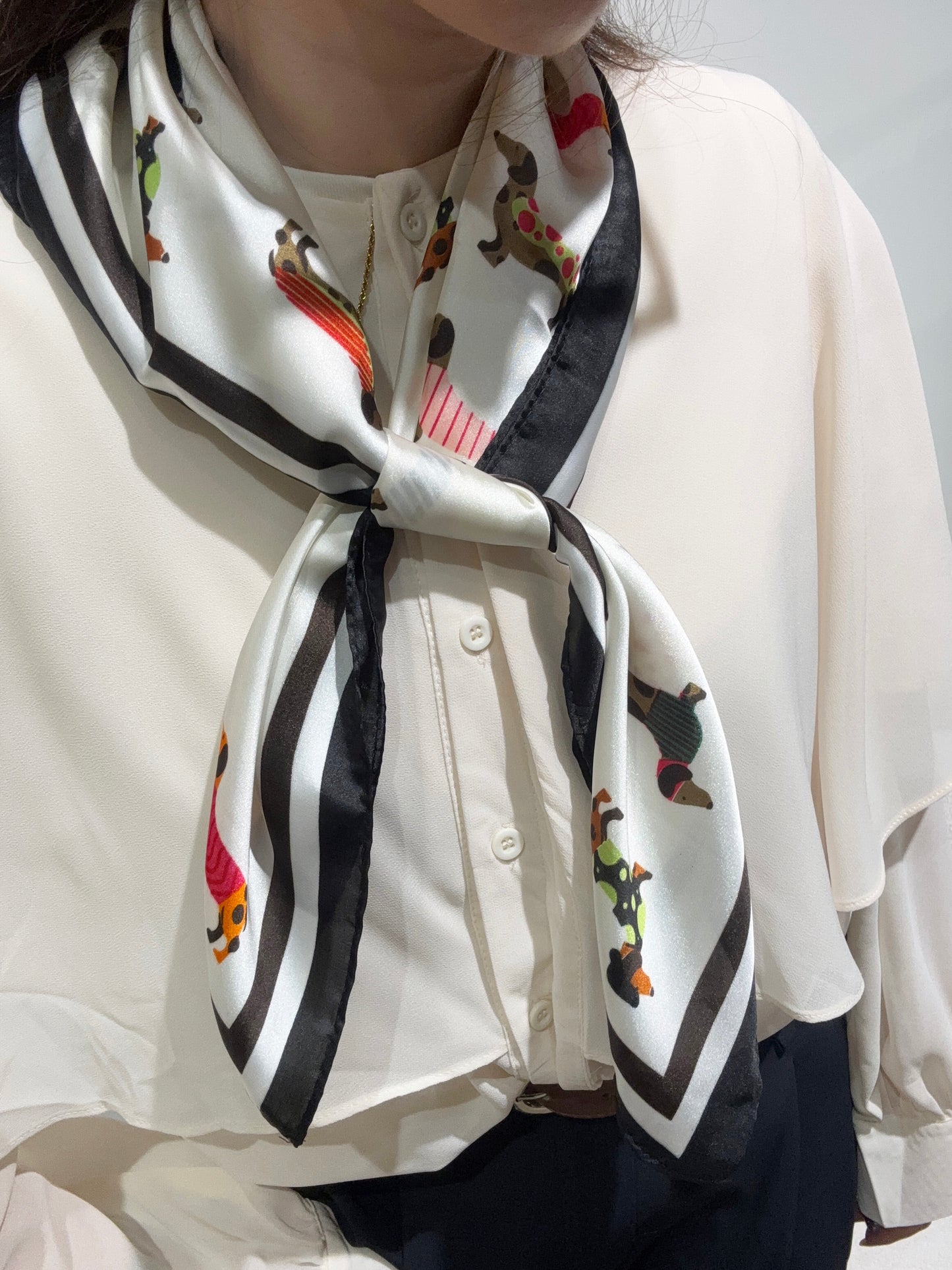 Foulard CARRE teckel