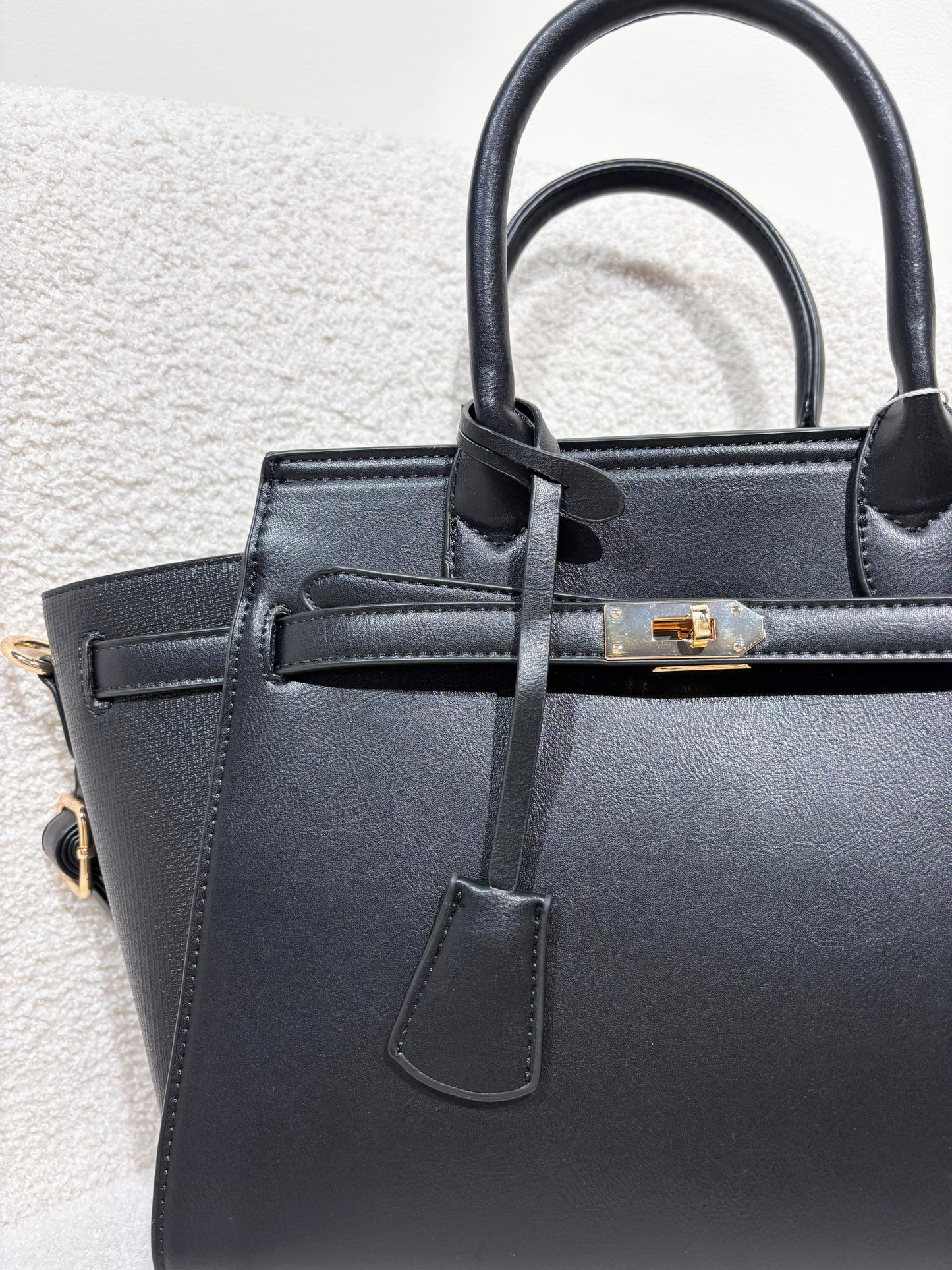 Sac HÉLIO noir en similicuir