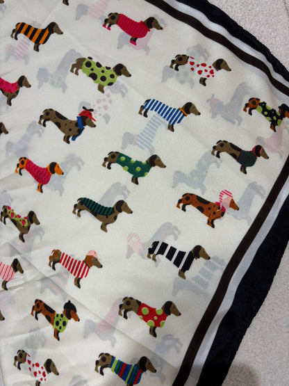 Foulard CARRE teckel